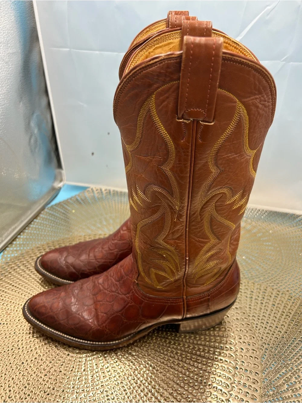 Nocona men 9.5 exotic alligator print Texas cowboy boots